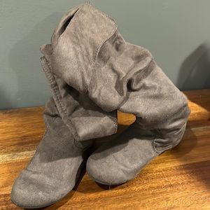 Women’s Gray Boots- Soft material